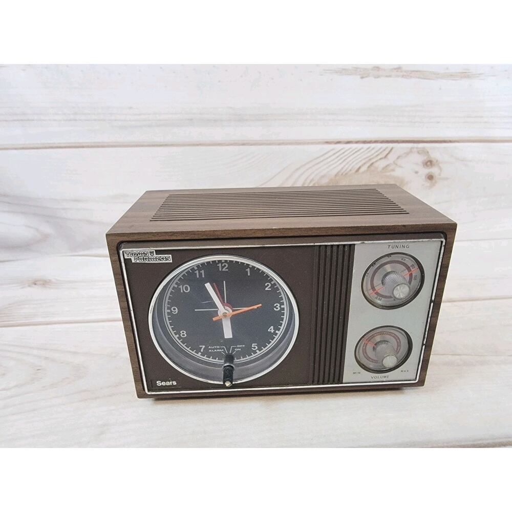 Vintage Sears Roebuck 60’s-70’s AM Alarm Clock Radio Model 667.23000700 Tested